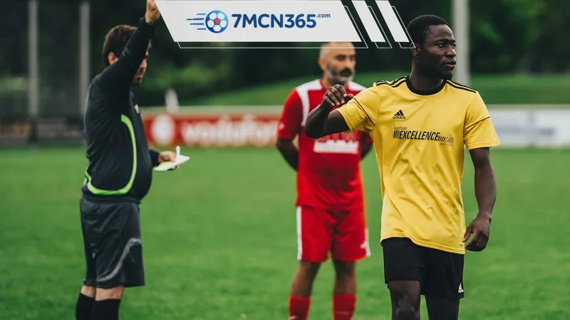 Kèo thẻ phạt là gì Cách soi kèo theo trọng tài và thế trận